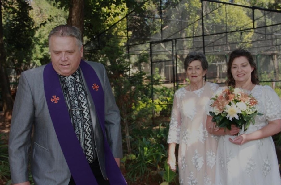 Wedding ceremony by Dr. Gerrit Rademeyer in Brenton-on-Sea
