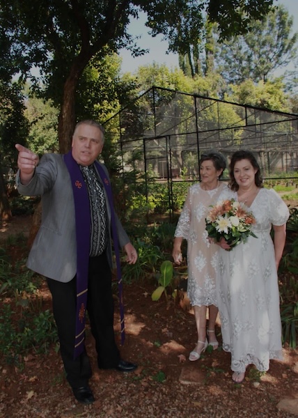 Wedding ceremony by Dr. Gerrit Rademeyer in Brenton-on-Sea