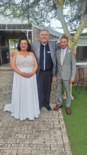 Wedding ceremony by Dr. Gerrit Rademeyer in Brenton-on-Sea