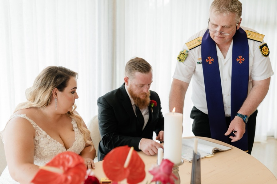 Wedding ceremony by Dr. Gerrit Rademeyer in Brenton-on-Sea