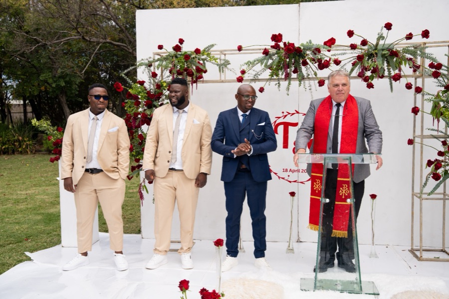 Wedding ceremony by Dr. Gerrit Rademeyer in Brenton-on-Sea